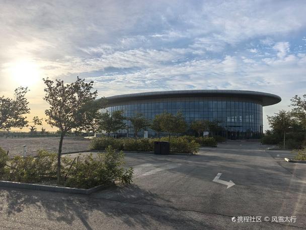 新疆伊吾县归属哪个市？-第2张图片-花冠旅游服务