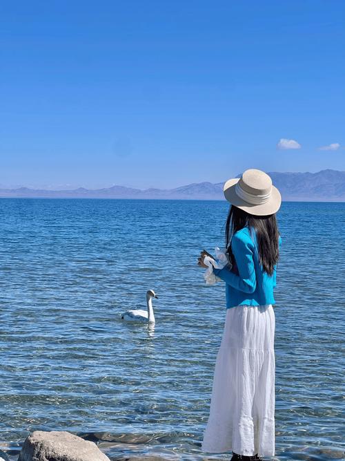 一个人的新疆，独行还是遇见？-第2张图片-花冠旅游服务