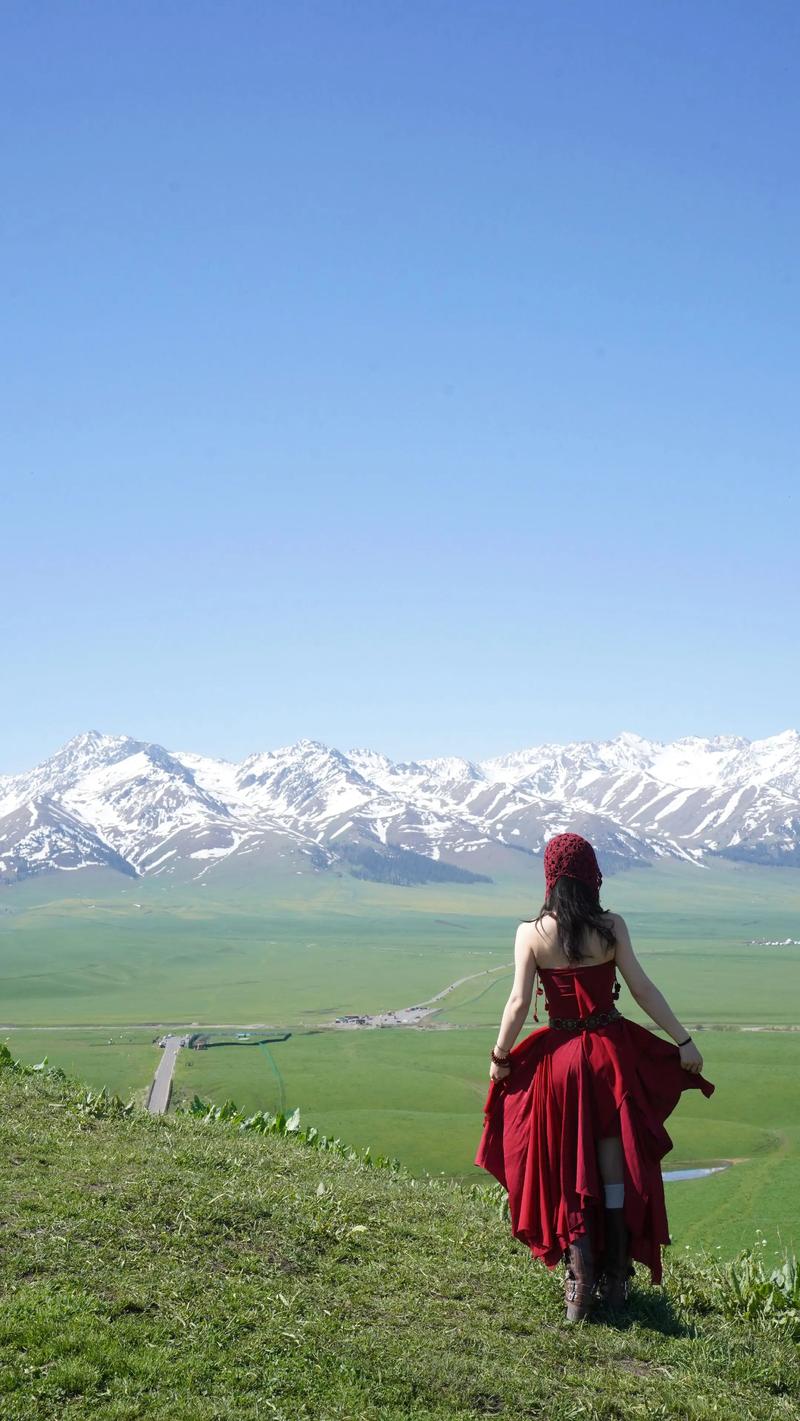 九月新疆穿什么？气候差异怎么应对？-第1张图片-花冠旅游服务