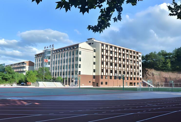 江西上饶横峰钟山学校-第3张图片-花冠旅游服务