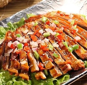 三亚丝路花雨，新疆人演绎何故事？-第3张图片-花冠旅游服务