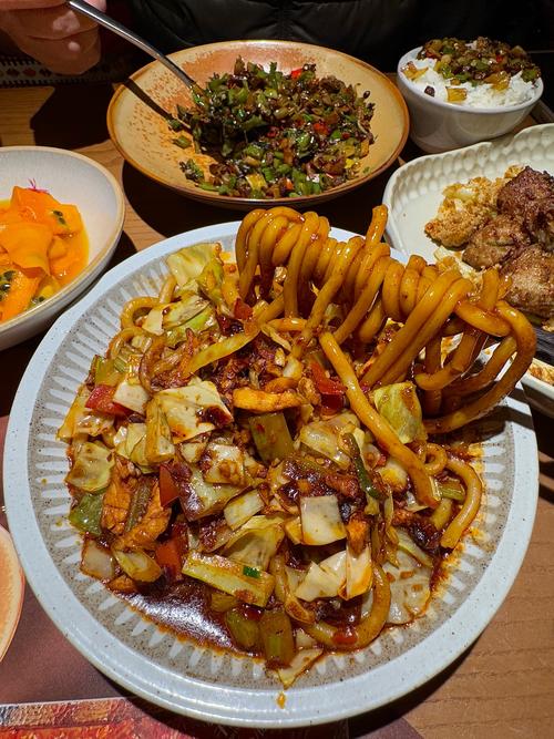 南京东路新疆菜，地道风味何处寻？-第3张图片-花冠旅游服务