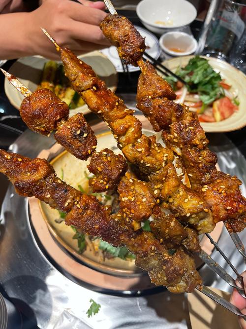 牡丹江新疆村羊肉串有何独特魅力？-第3张图片-花冠旅游服务