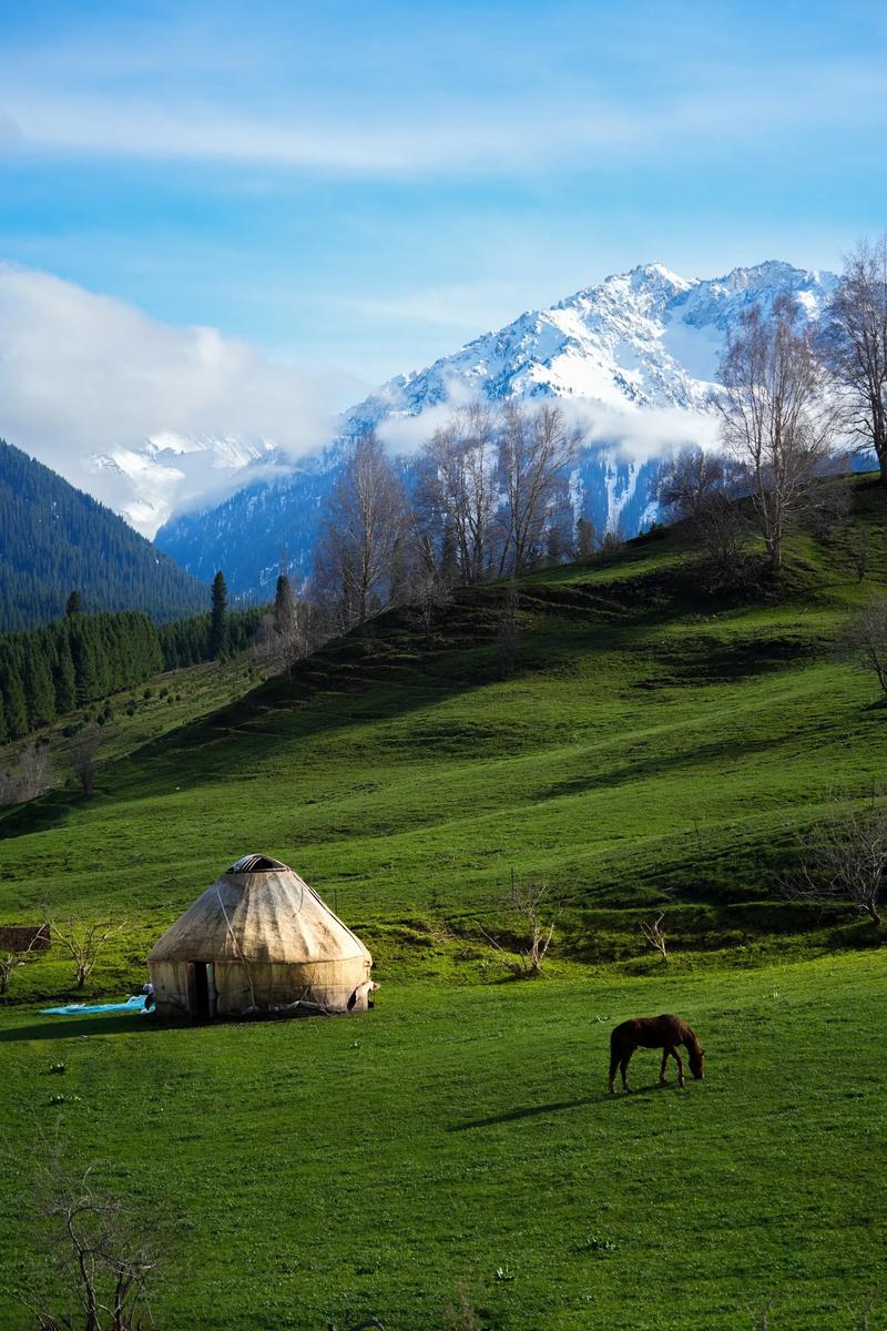 4月去新疆合适吗？气候与出行指南-第1张图片-花冠旅游服务