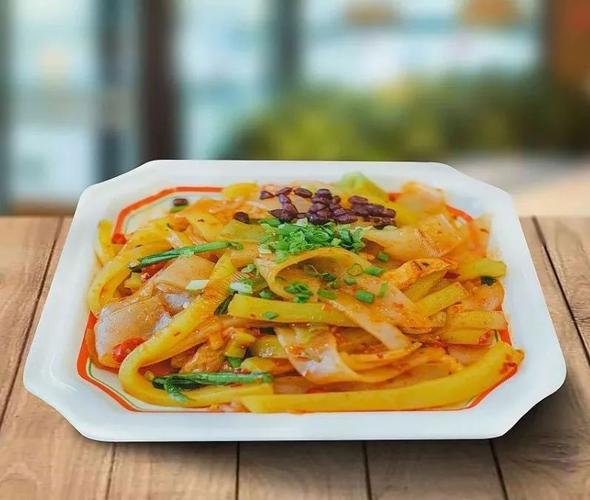 新疆乌孜古凉皮为何这么火？-第3张图片-花冠旅游服务