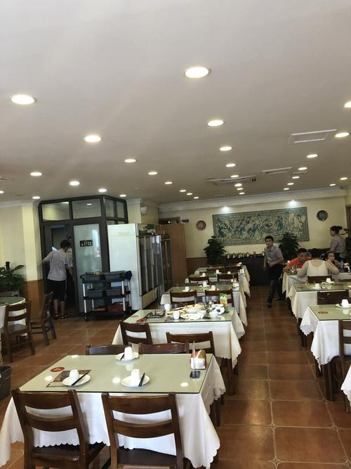 米赫曼新疆风味餐厅，正宗新疆味在哪？-第2张图片-花冠旅游服务